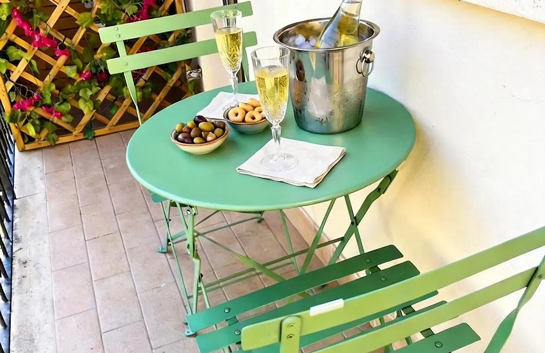 Sea Breeze Suites-1